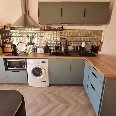 Sunny Apartment With Nice View In History City Center Екс ан Прованс Екстериор снимка